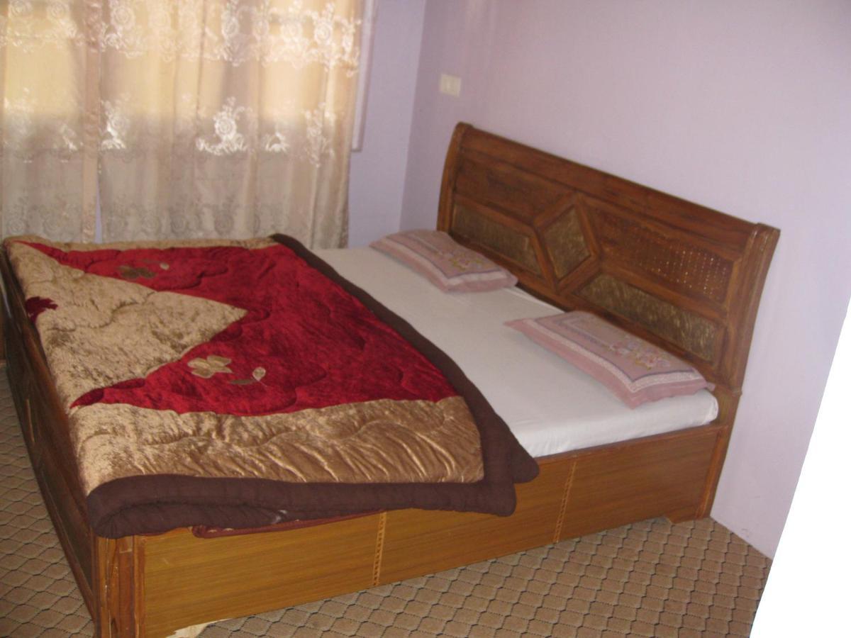 Gulistan Hotel