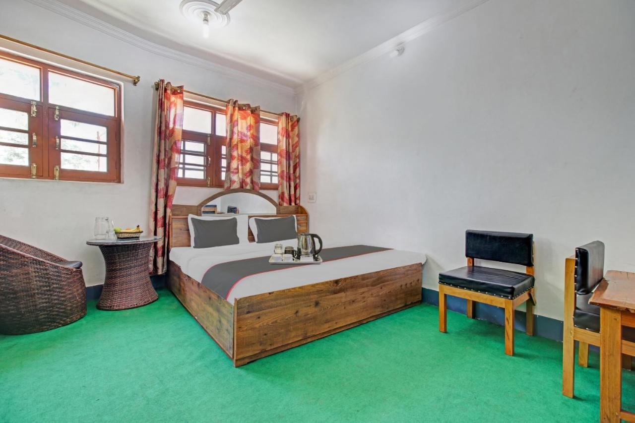 Super Oyo Capital O 91600 The Village Classic And Restaurant 3*
