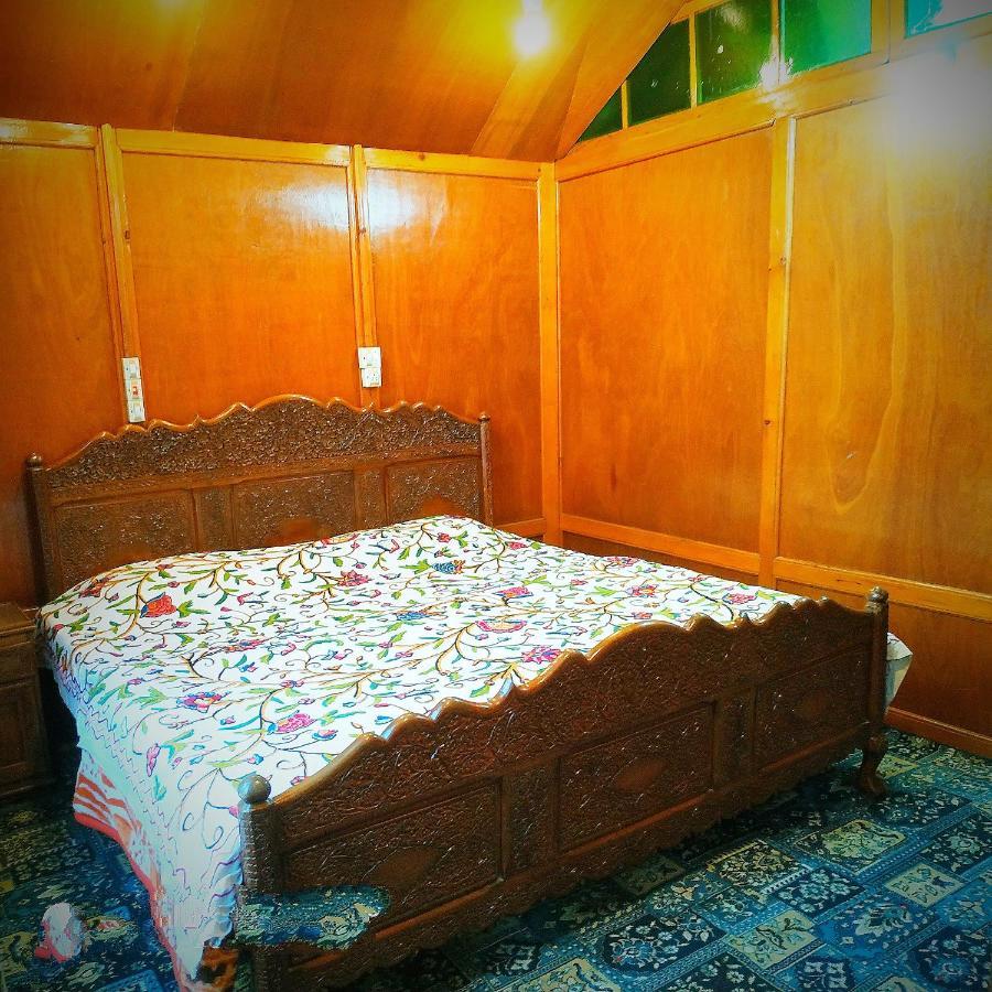 Green View Group Of Houseboats Srinagar (Jammu and Kashmir)