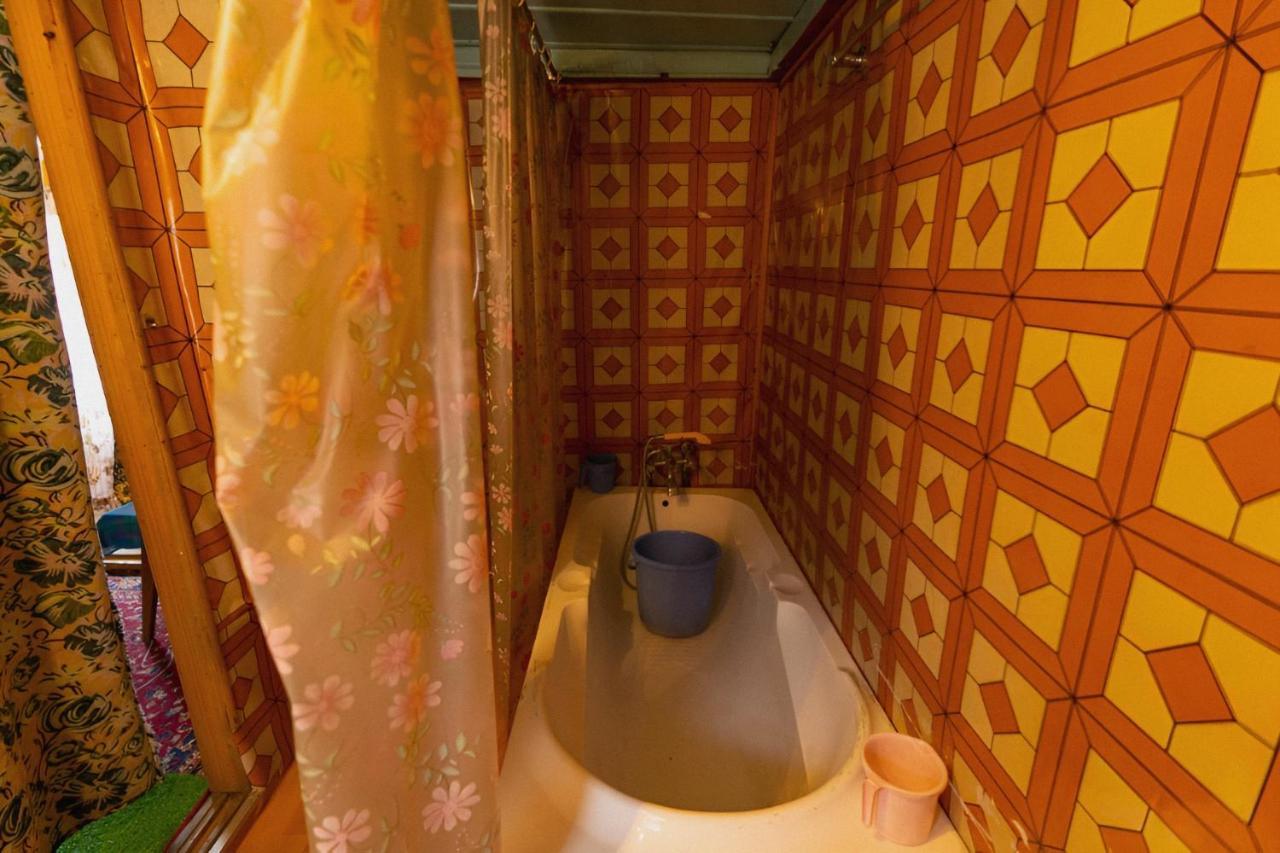Hotel Green Heritage Group Of Houseboats Srinagar (Jammu and Kashmir)