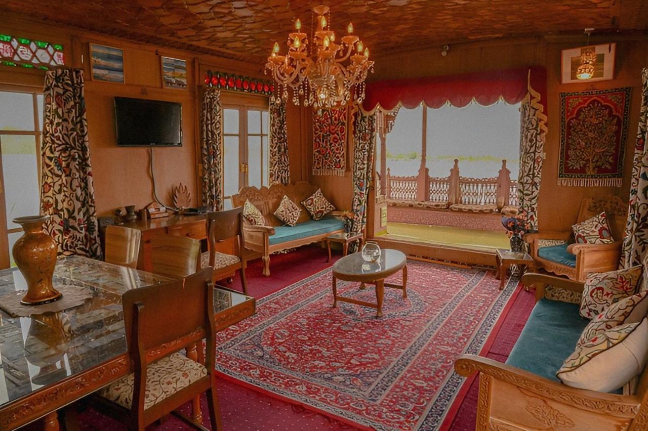 Hotel Green Heritage Group Of Houseboats