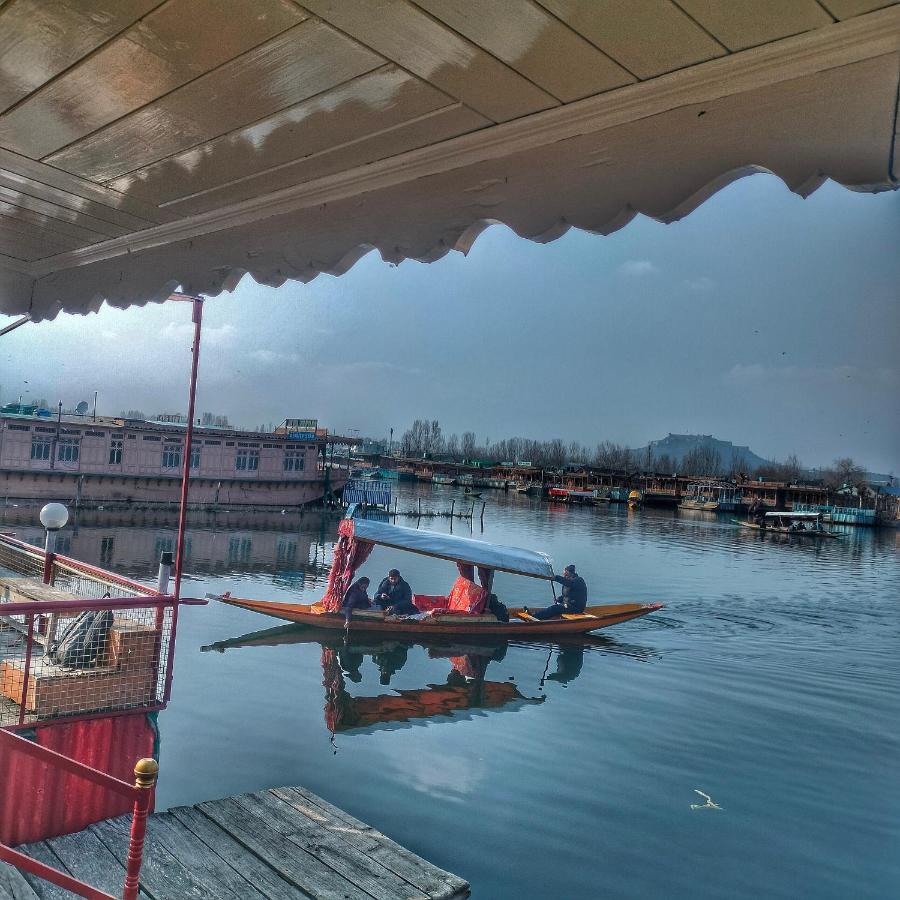 Lala Rulh Heritage Group Of Houseboats