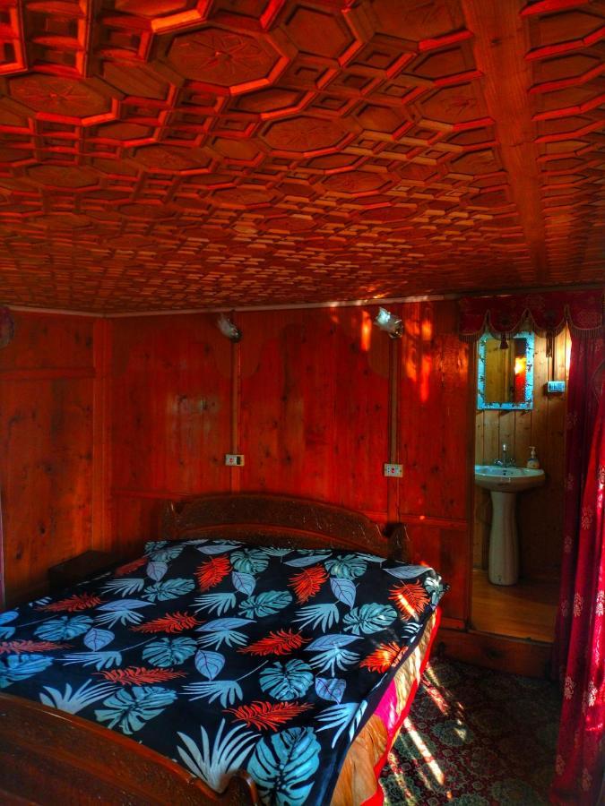 Lala Rulh Heritage Group Of Houseboats Srinagar (Jammu and Kashmir)