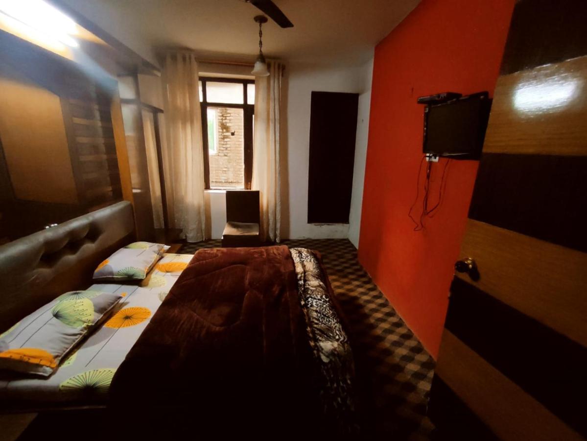 New Aashiyana Guest house *