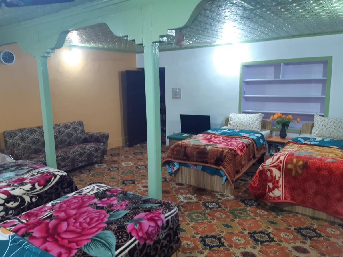 Rose Bowl Homestay *