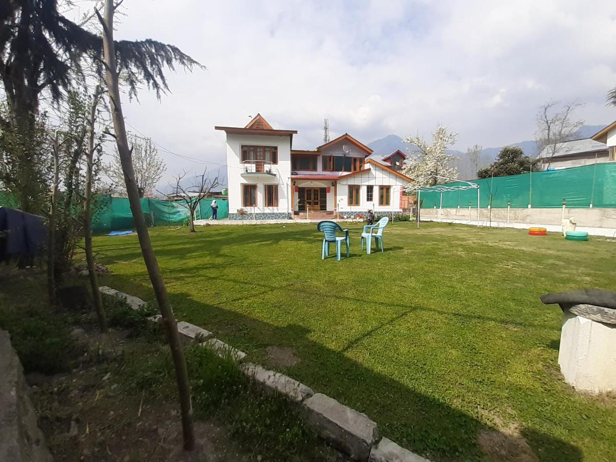 Homestay Rose Bowl