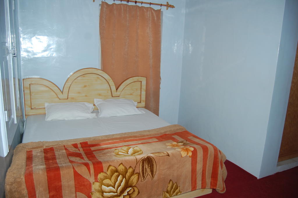 Marias Hotel Srinagar (Jammu and Kashmir)