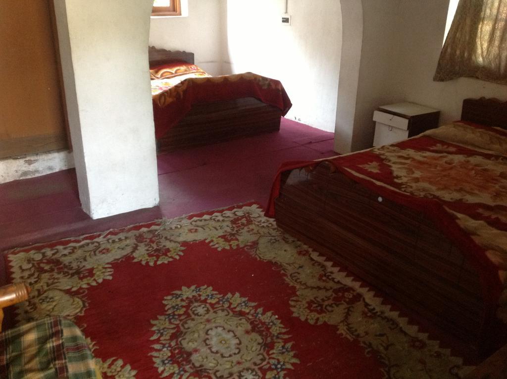 Bed & Breakfast Shalimar Srinagar (Jammu and Kashmir)