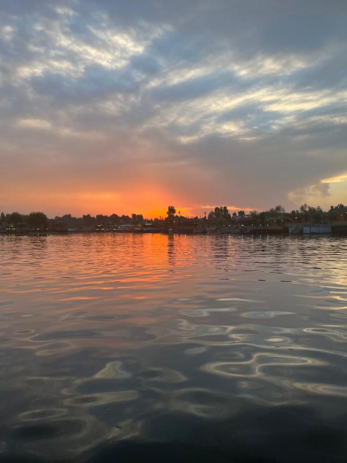 Green Heritage Group Of Houseboats Hotel Srinagar (Jammu and Kashmir)