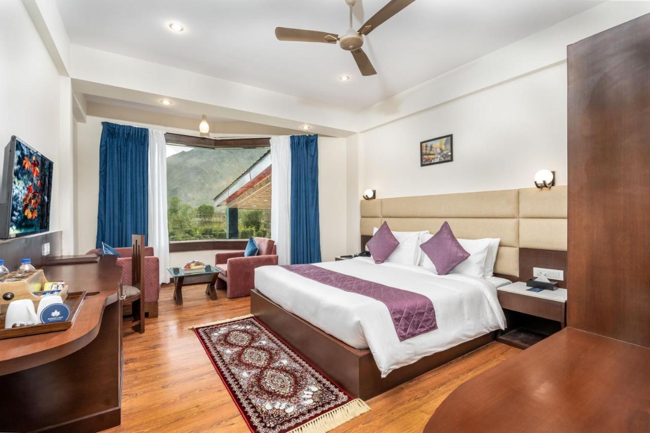The Chinar Hotel