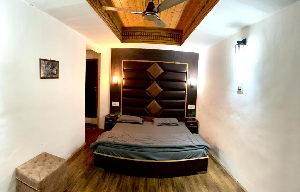 Guest house White Srinagar (Jammu and Kashmir)