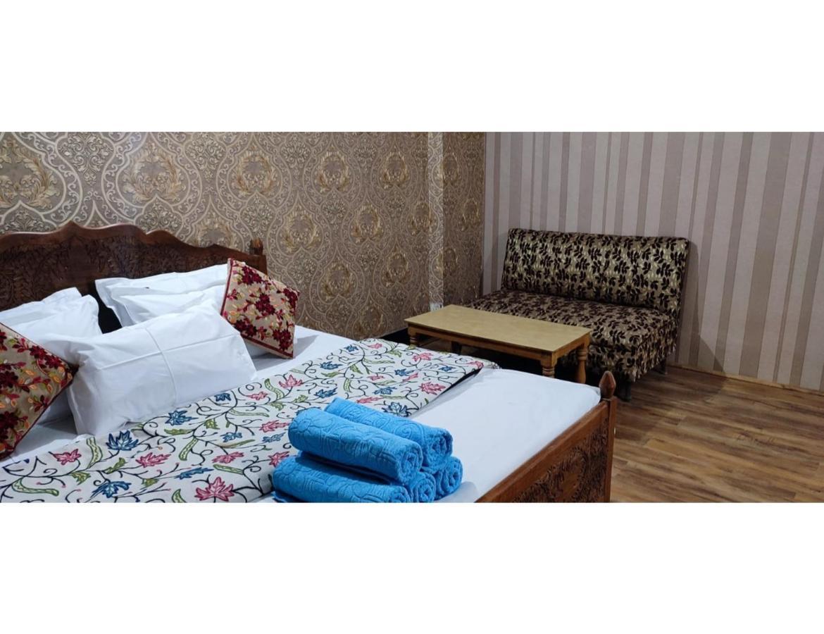 Eagle Resort, Srinagar (Jammu and Kashmir)