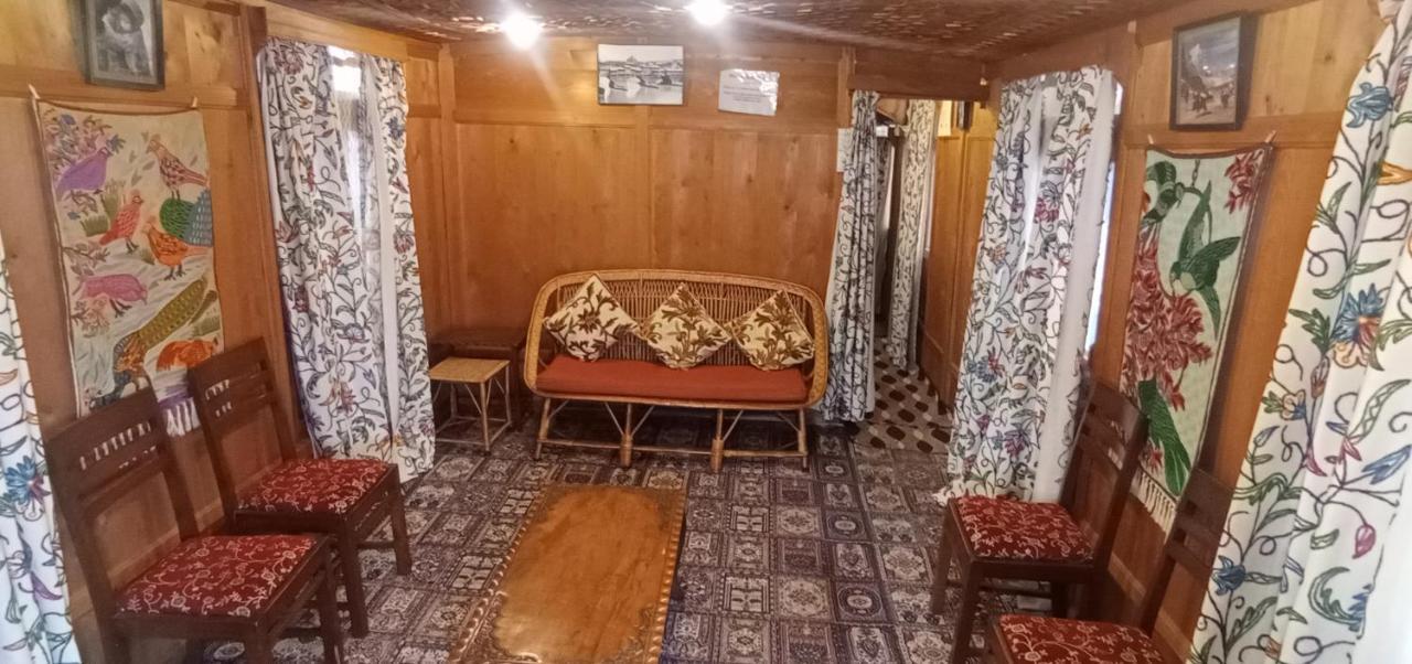 New Bombay Heritage Group Of Houseboats 4* Srinagar (Jammu and Kashmir)