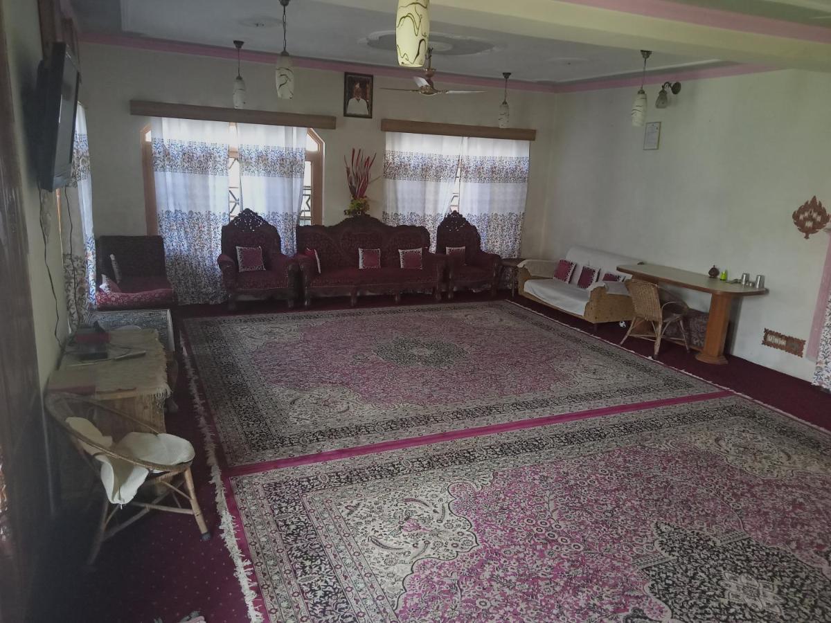 Grand Inayat Bed & Breakfast