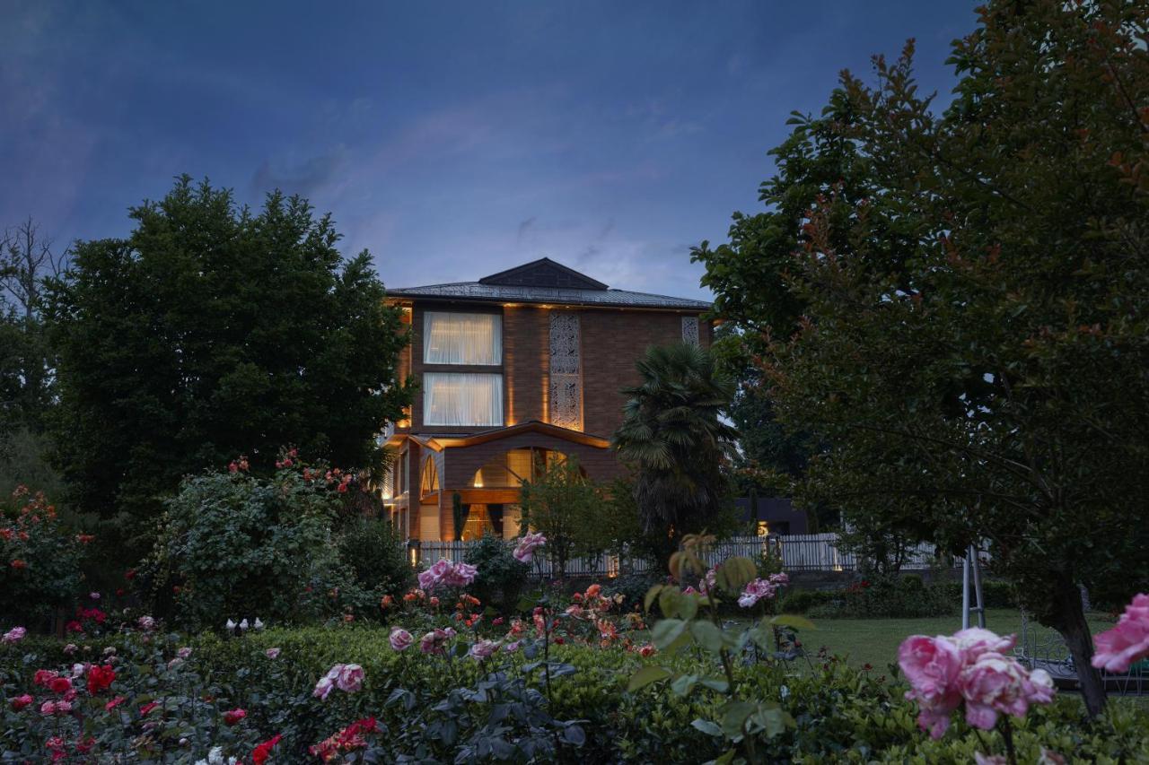 Welcomheritage Grand, Hotel Srinagar (Jammu and Kashmir)
