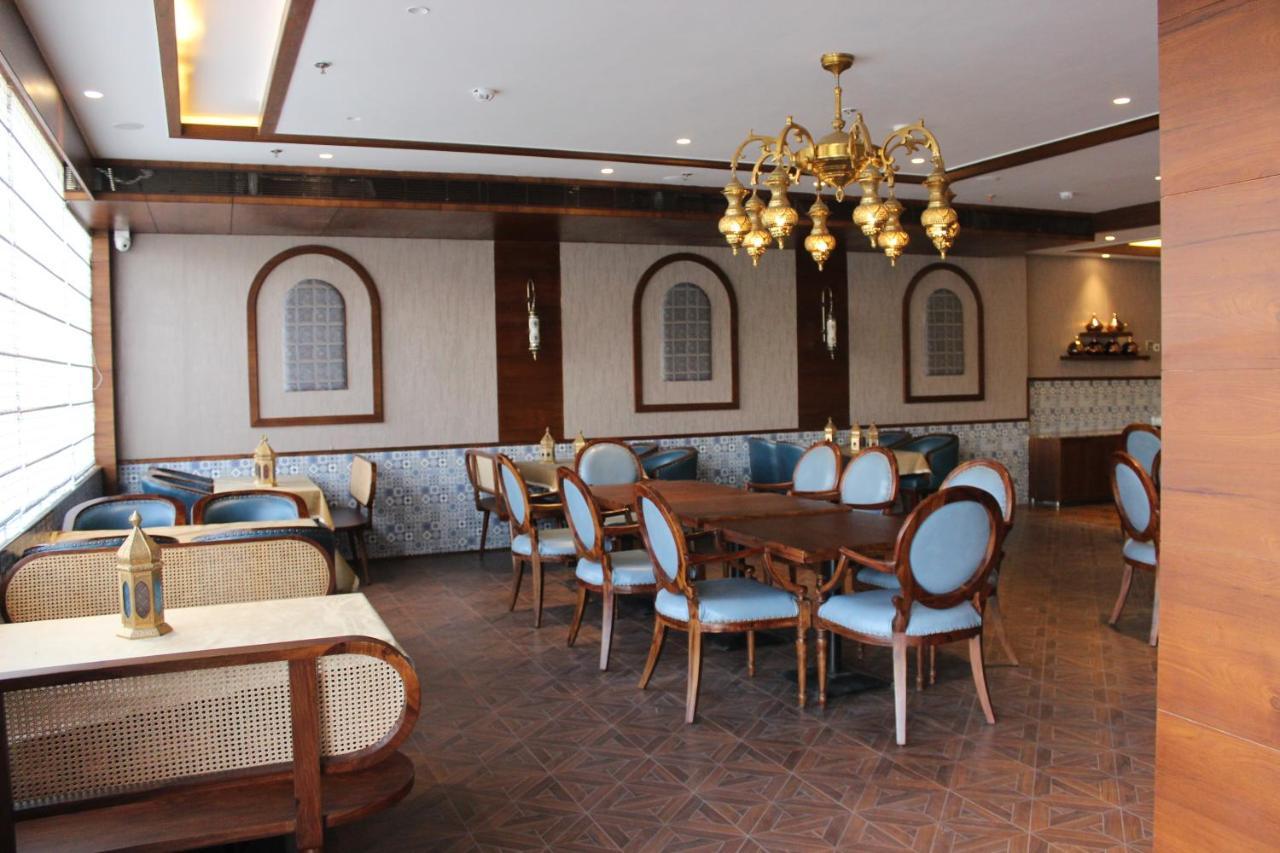 Welcomheritage Grand, Hotel Srinagar (Jammu and Kashmir)