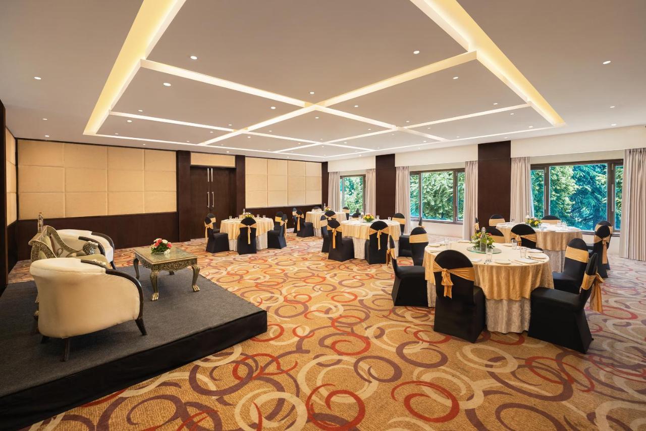 Golden Tulip 4* Srinagar (Jammu and Kashmir)