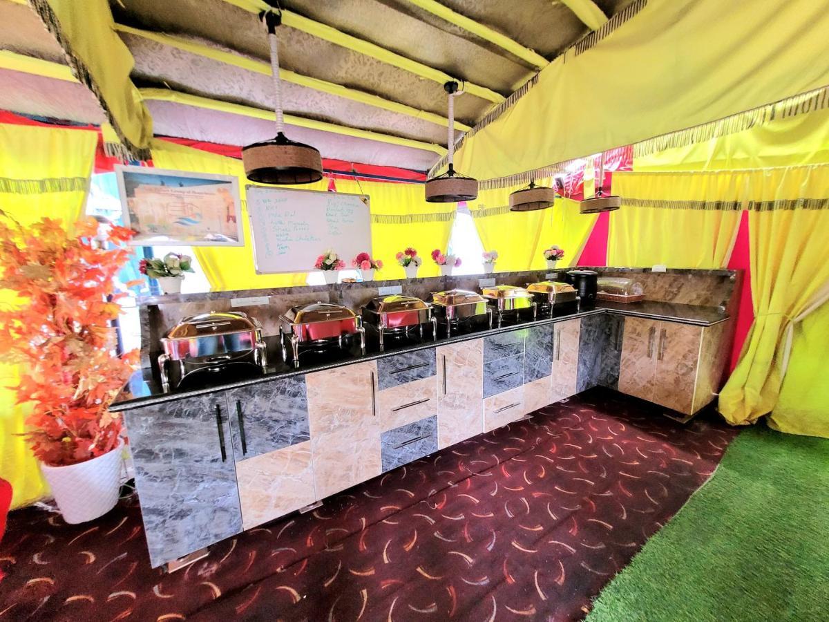 Aziz Group Of Houseboats Botel Srinagar (Jammu and Kashmir)