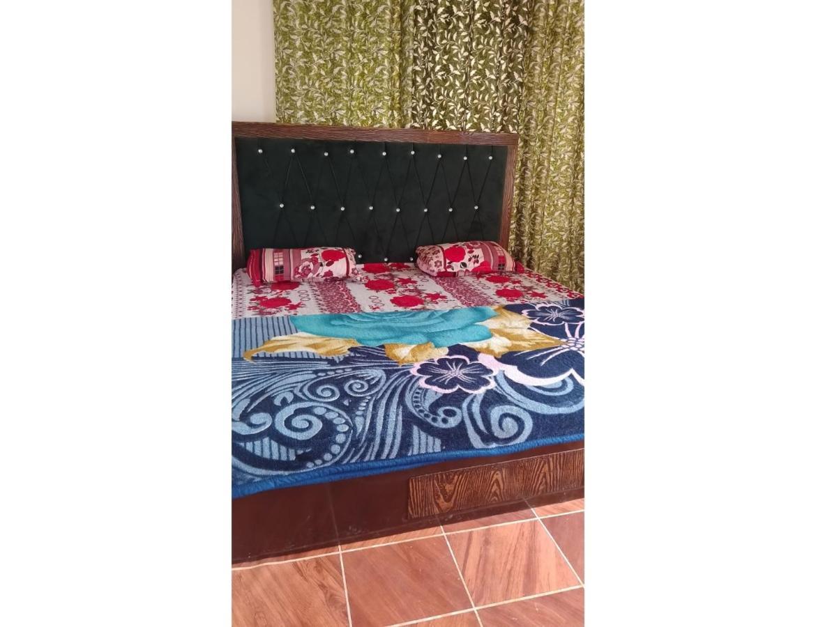 Homestay Ikhlas Guest House, Srinagar (Jammu and Kashmir)
