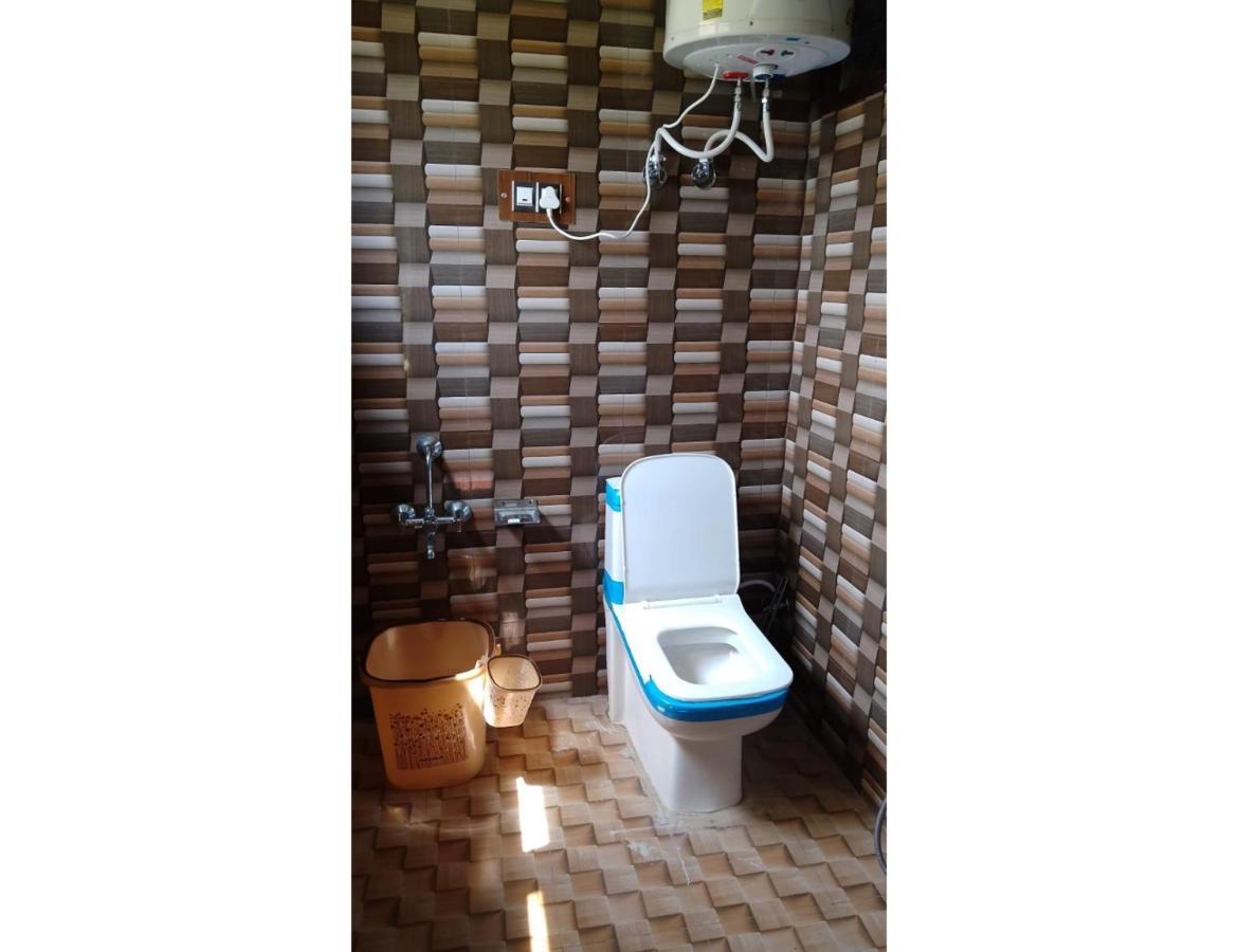 Ikhlas Guest House, Homestay *
