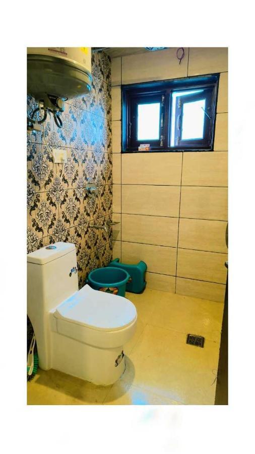 Hotel O 81337 Saima Srinagar (Jammu and Kashmir)