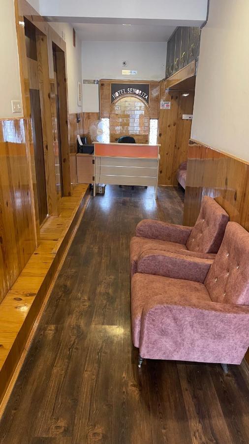 Hotel Senorita Srinagar (Jammu and Kashmir)