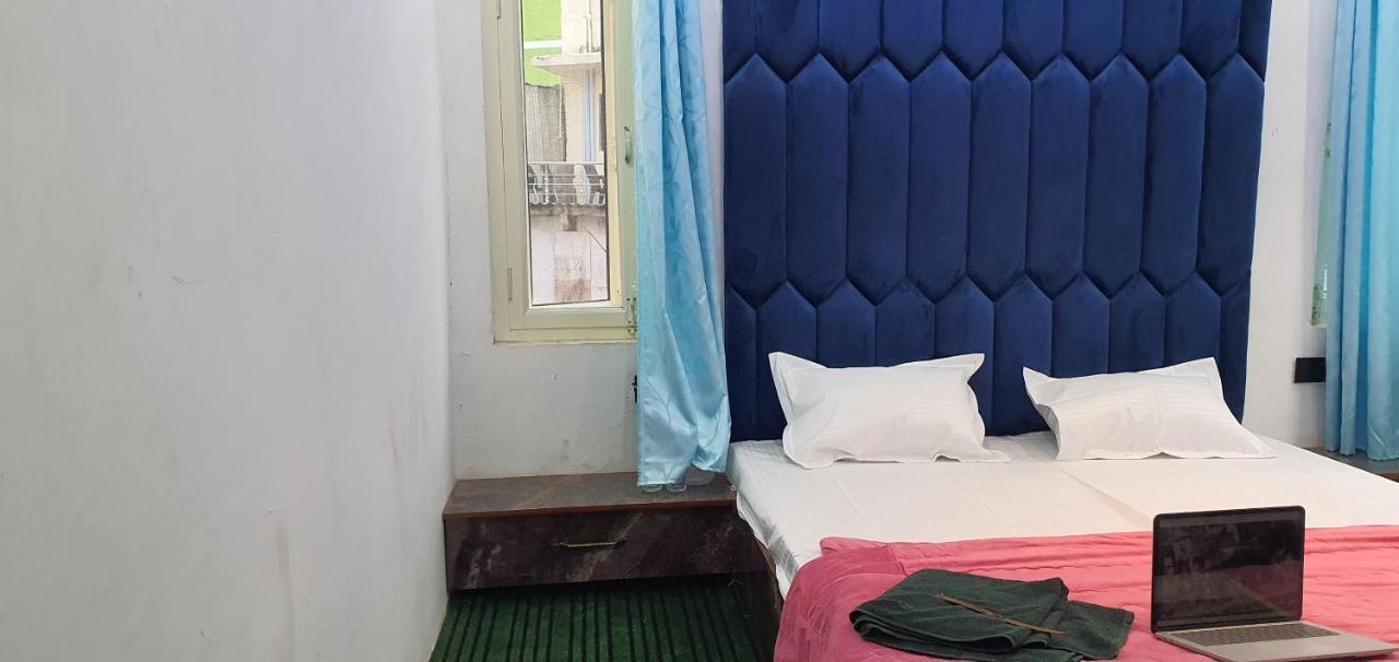 Resonance Exotic Hotel