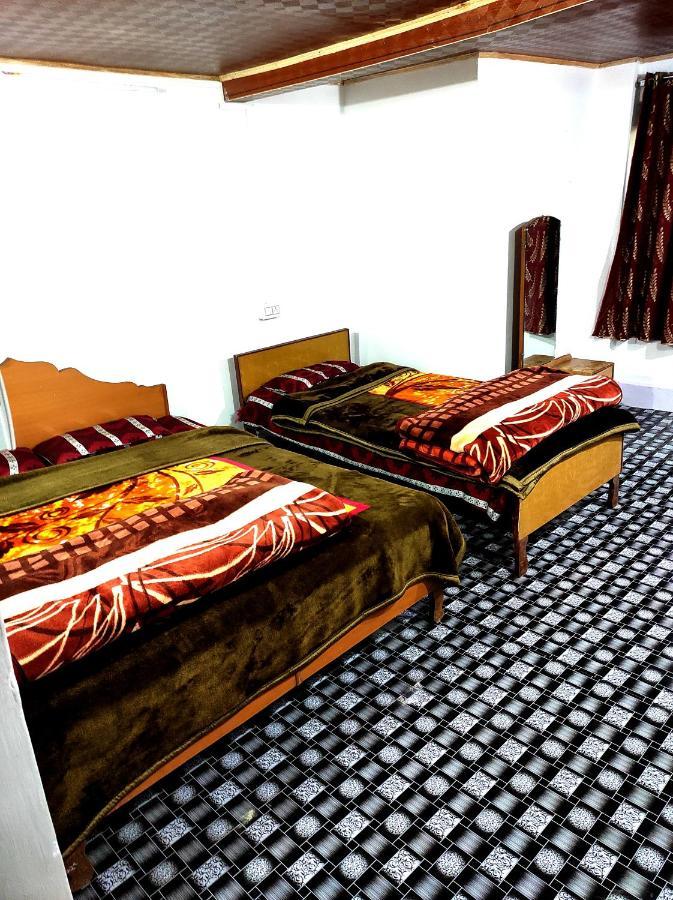 Kamran Hotel Srinagar (Jammu and Kashmir)