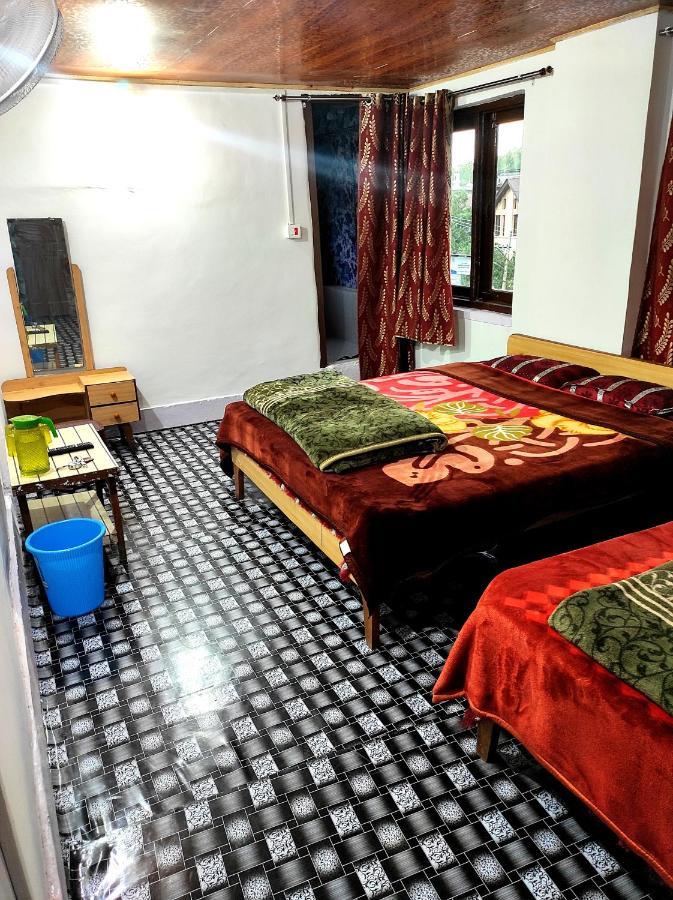 Kamran 3* Srinagar (Jammu and Kashmir)