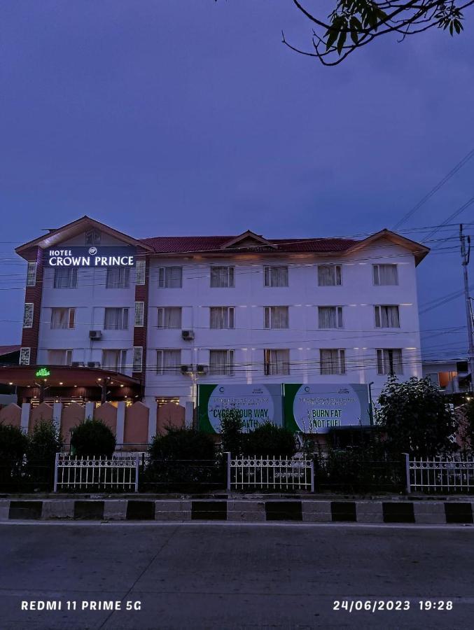 Hotel Crown Srinagar (Jammu and Kashmir)