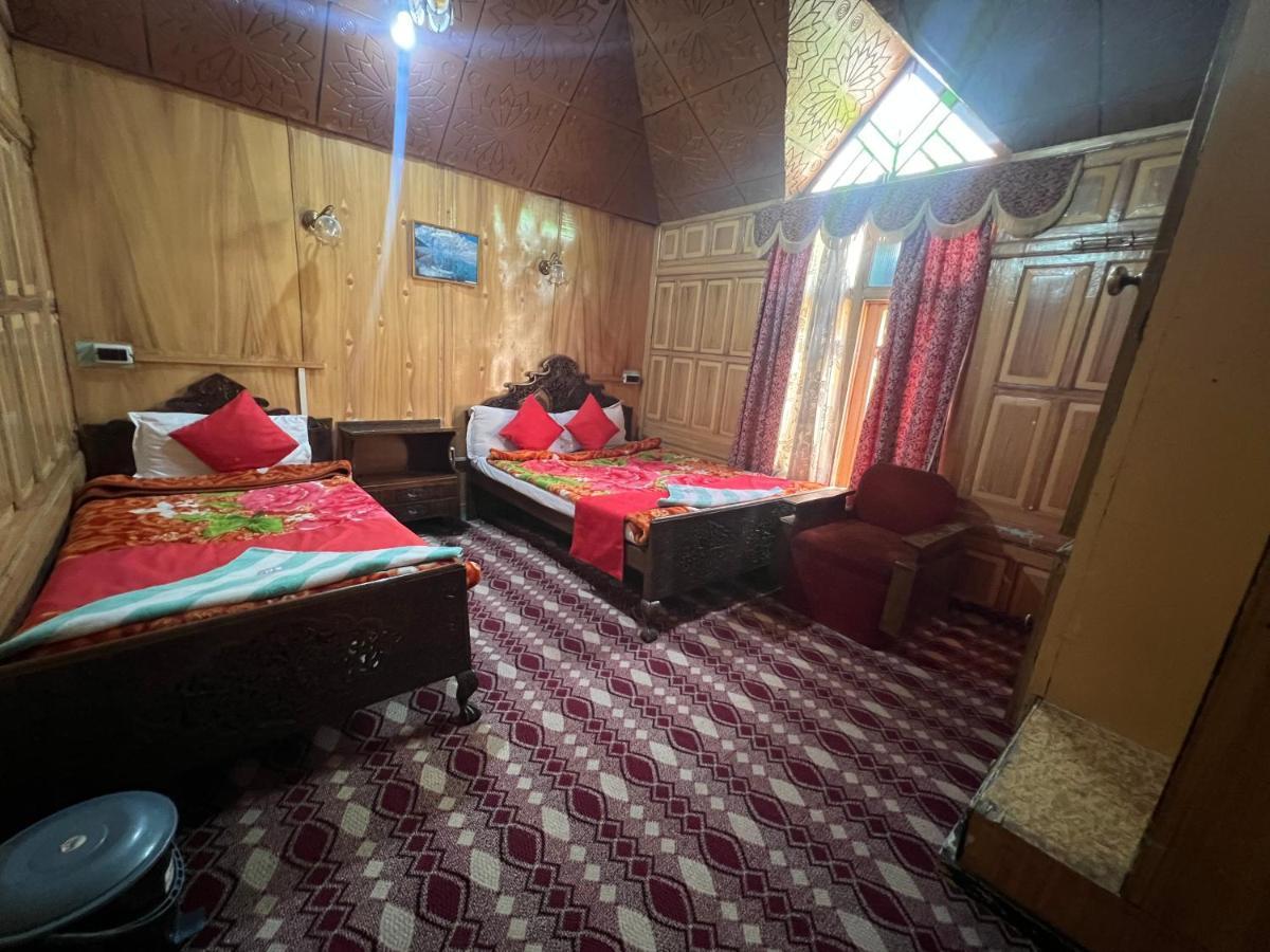 Aristotle Group Of Houseboats & Transportation Srinagar (Jammu and Kashmir)