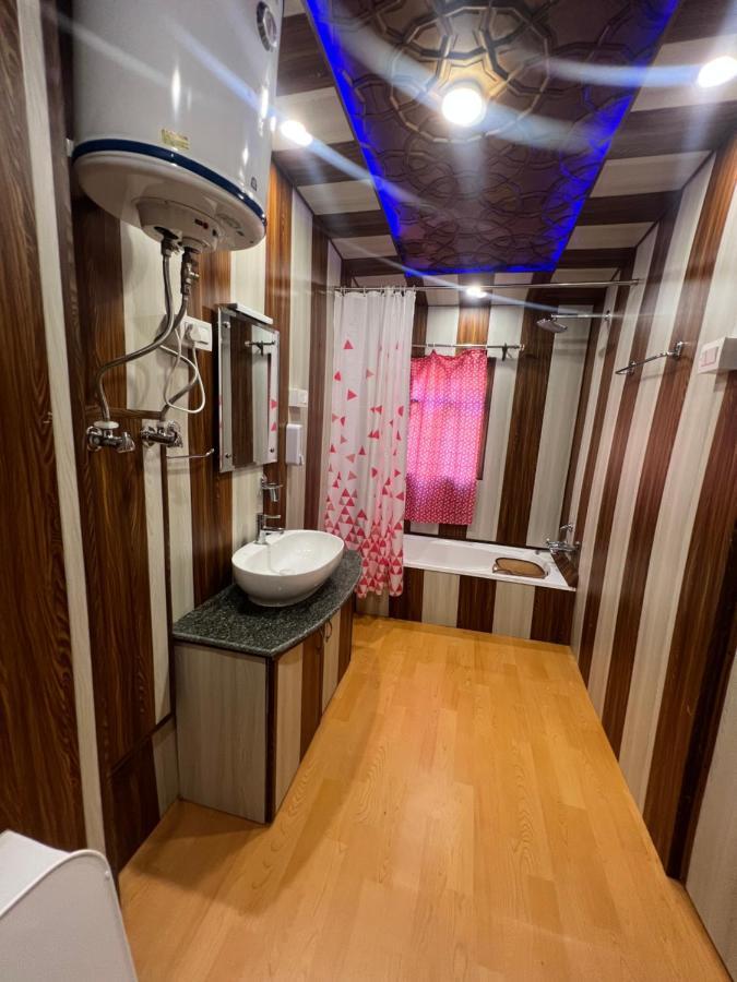 Aristotle Group Of Houseboats & Transportation Srinagar (Jammu and Kashmir)