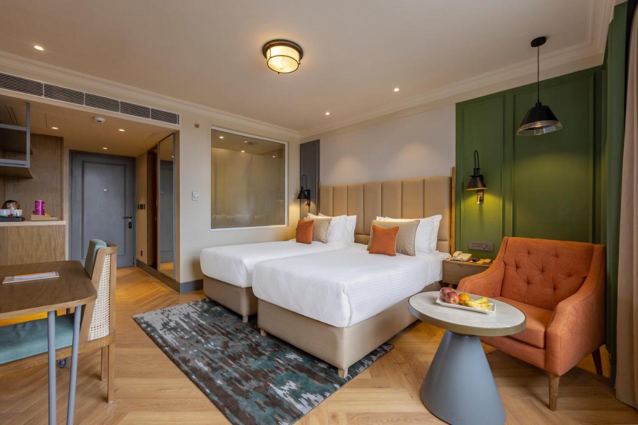 Hotel Sarovar Portico Srinagar (Jammu and Kashmir)