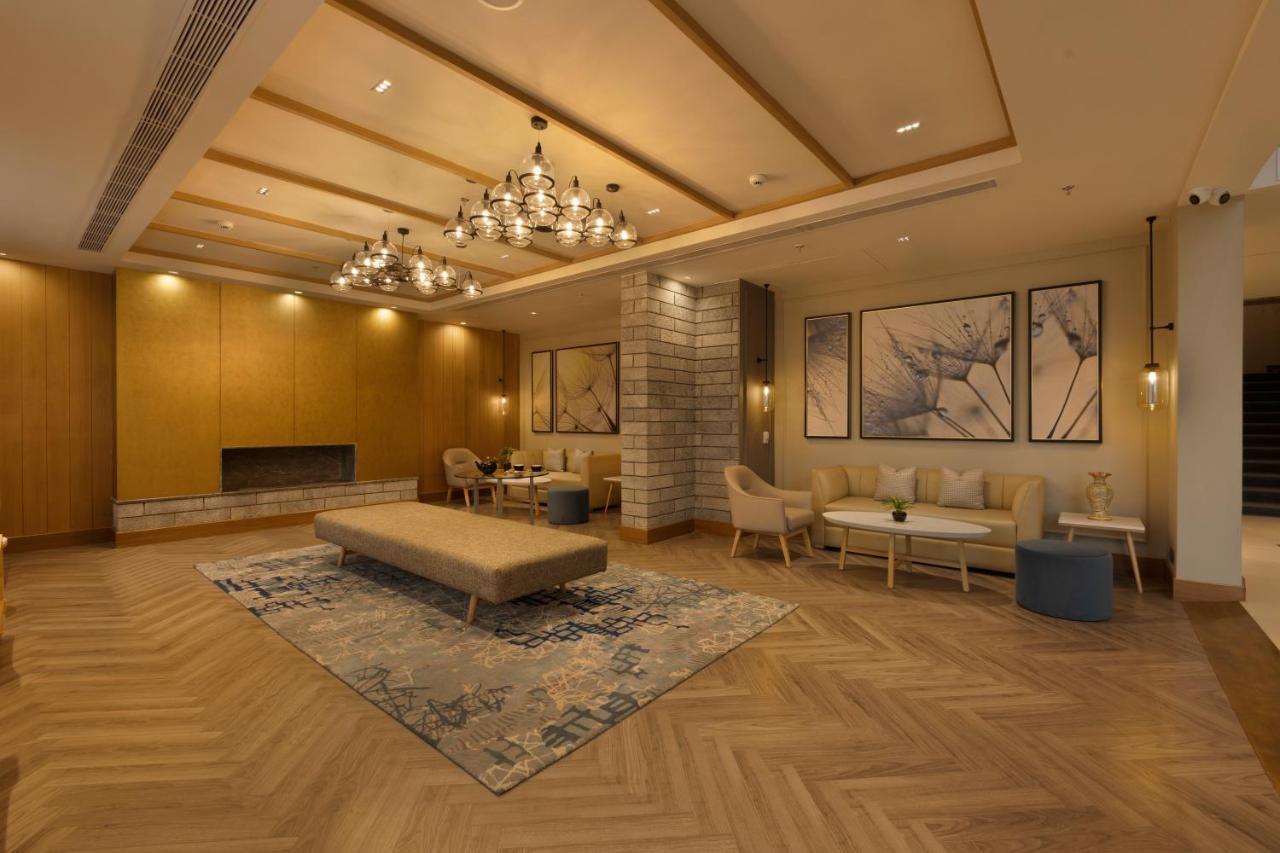 Sarovar Portico Srinagar (Jammu and Kashmir)