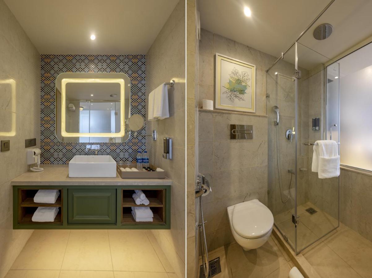 Hotel Sarovar Portico 4*