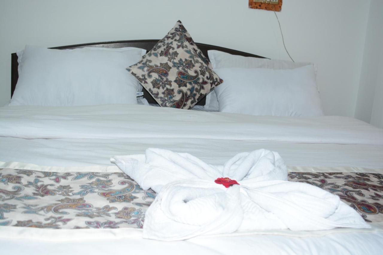 Royal Reshi 3* Srinagar (Jammu and Kashmir)