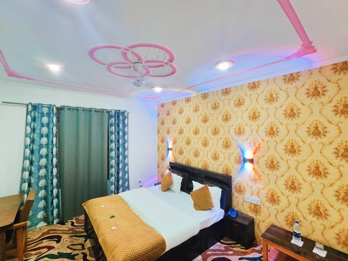 Roseline Hotel 2*