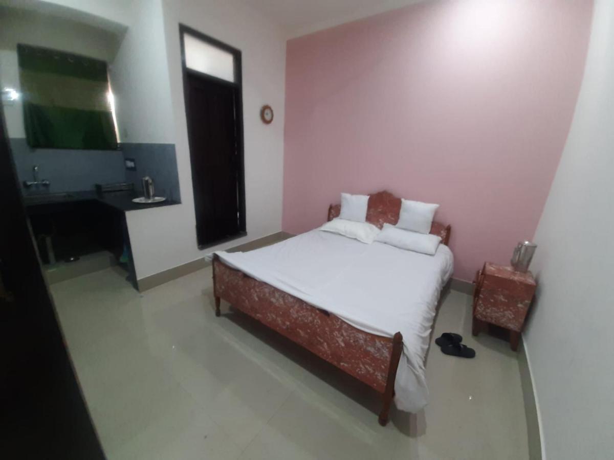 Hotel Royal Pamposh Srinagar (Jammu and Kashmir)