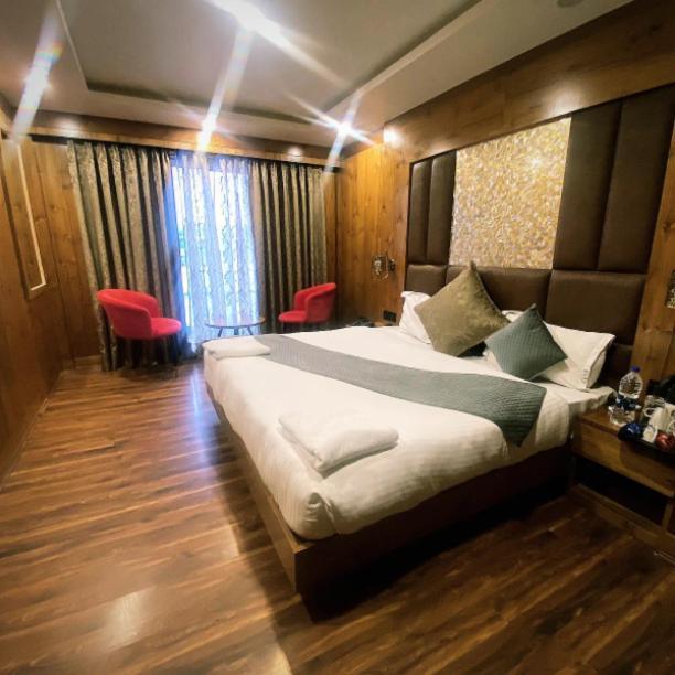 Adlife Luxury Hotel