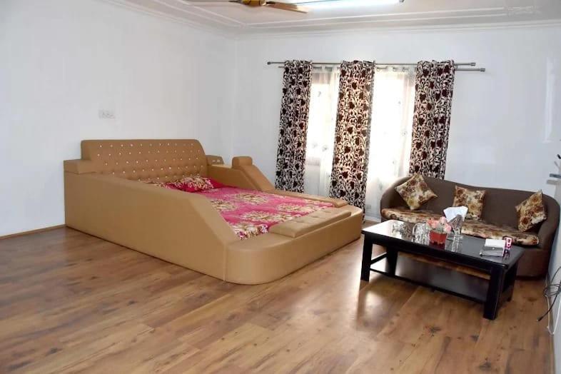 Huma Hotel 3*