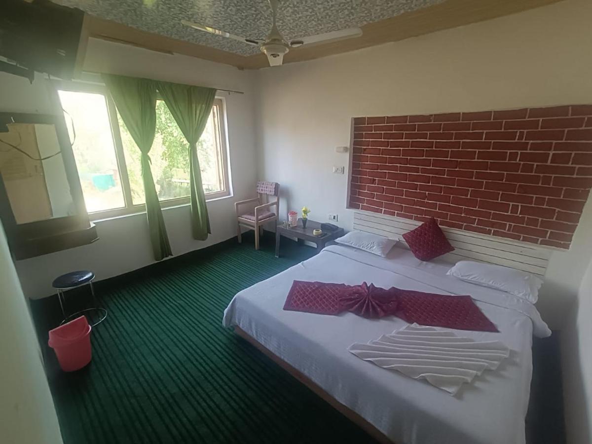 Shamus Javed Homestay