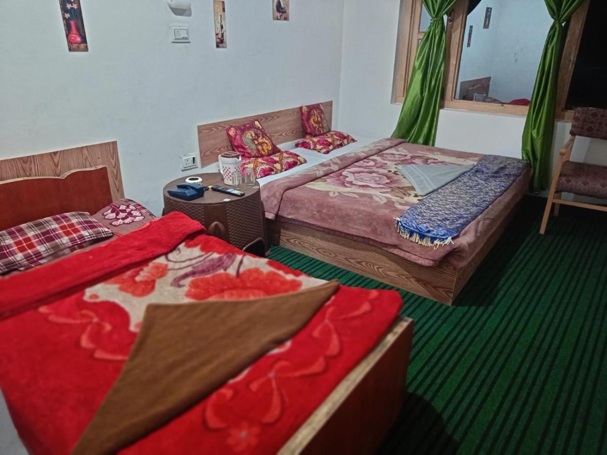 Shamus Javed Homestay Homestay *