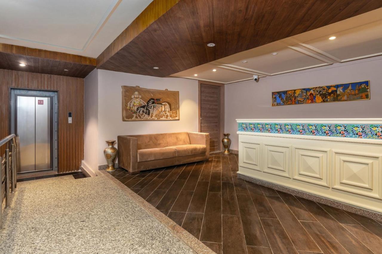 11 Boulevard Hotel 3*