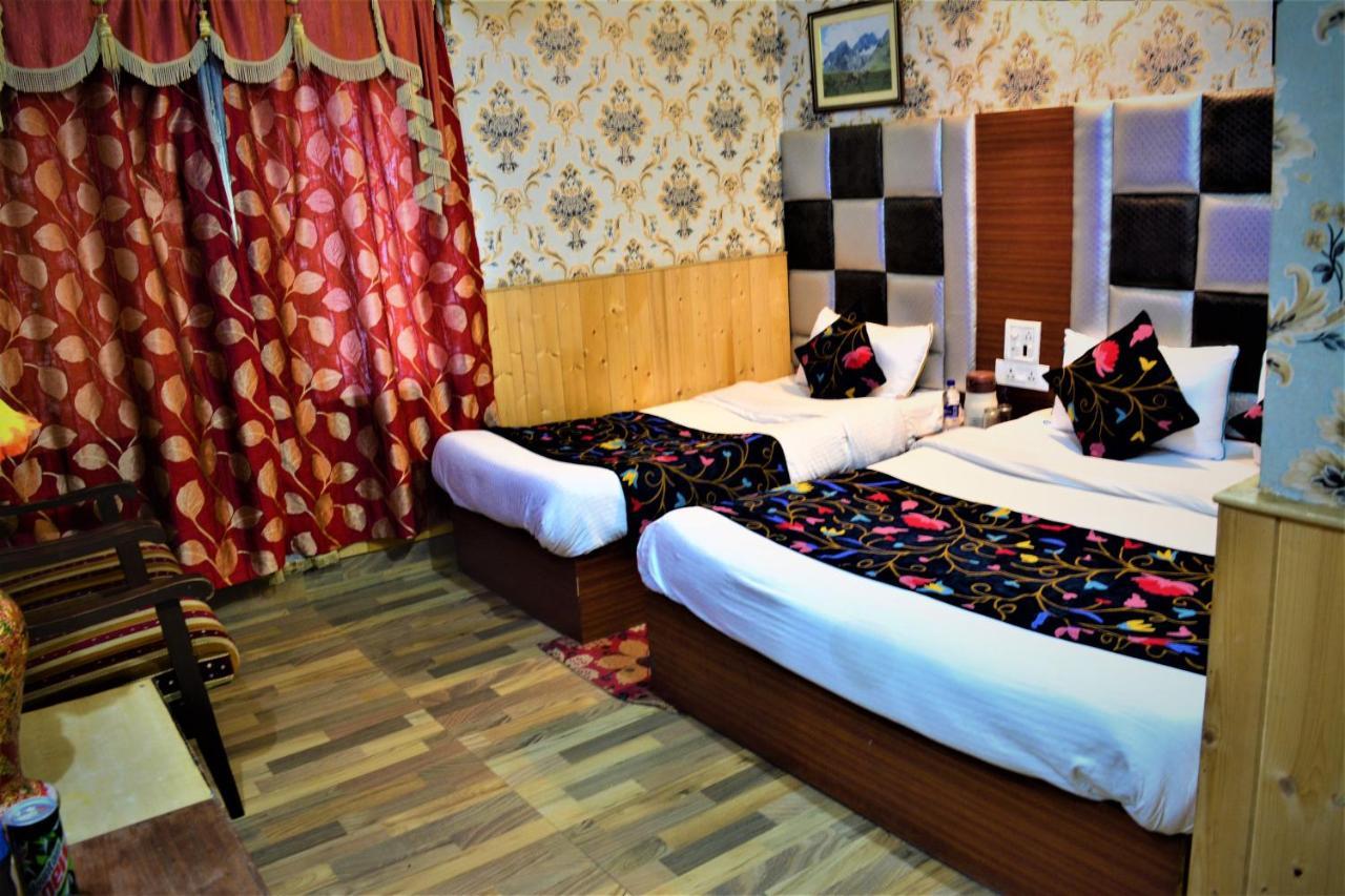 Hotel Star Of Kashmir 3*