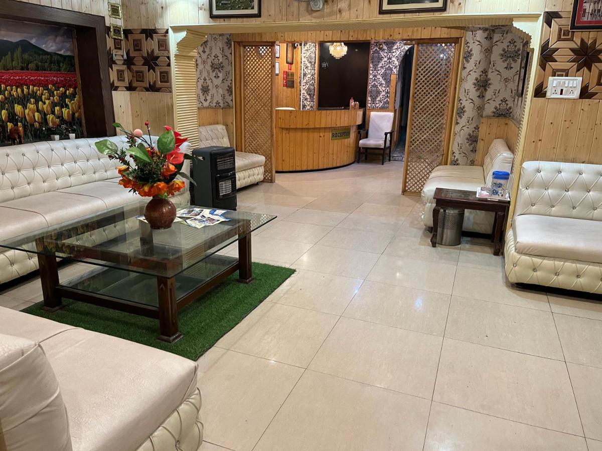 Hotel Star Of Kashmir 3*
