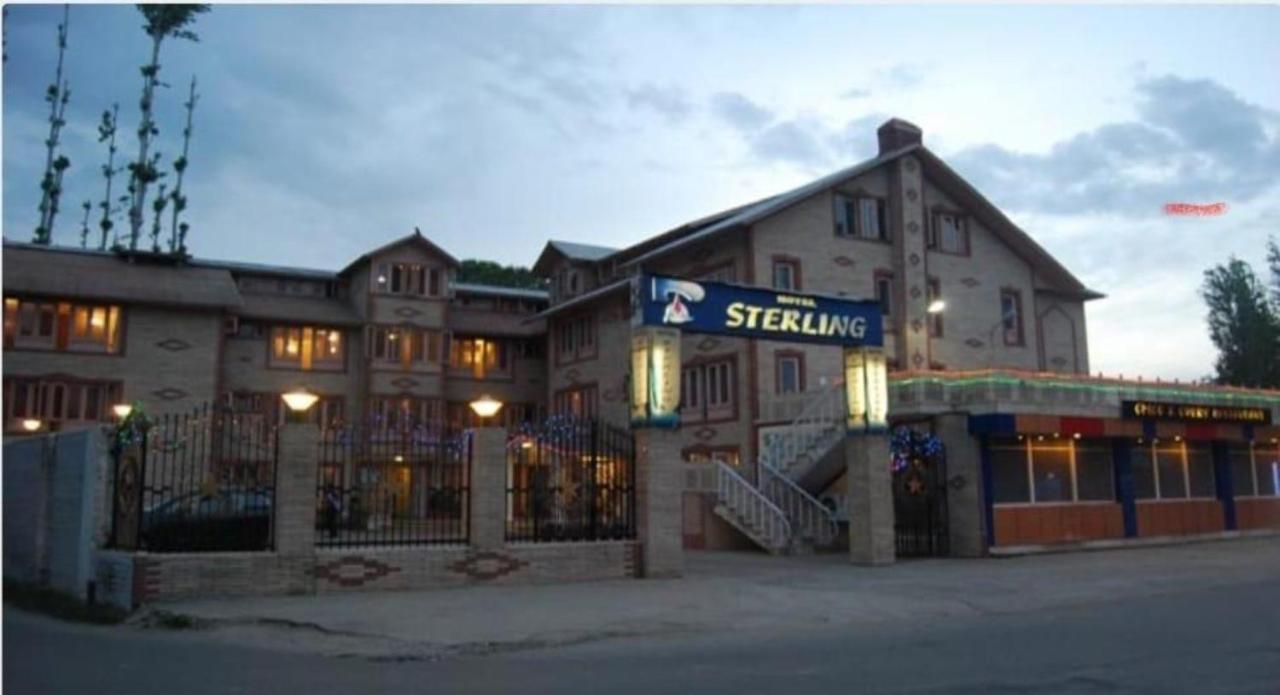 Sterling , 2* Srinagar (Jammu and Kashmir)