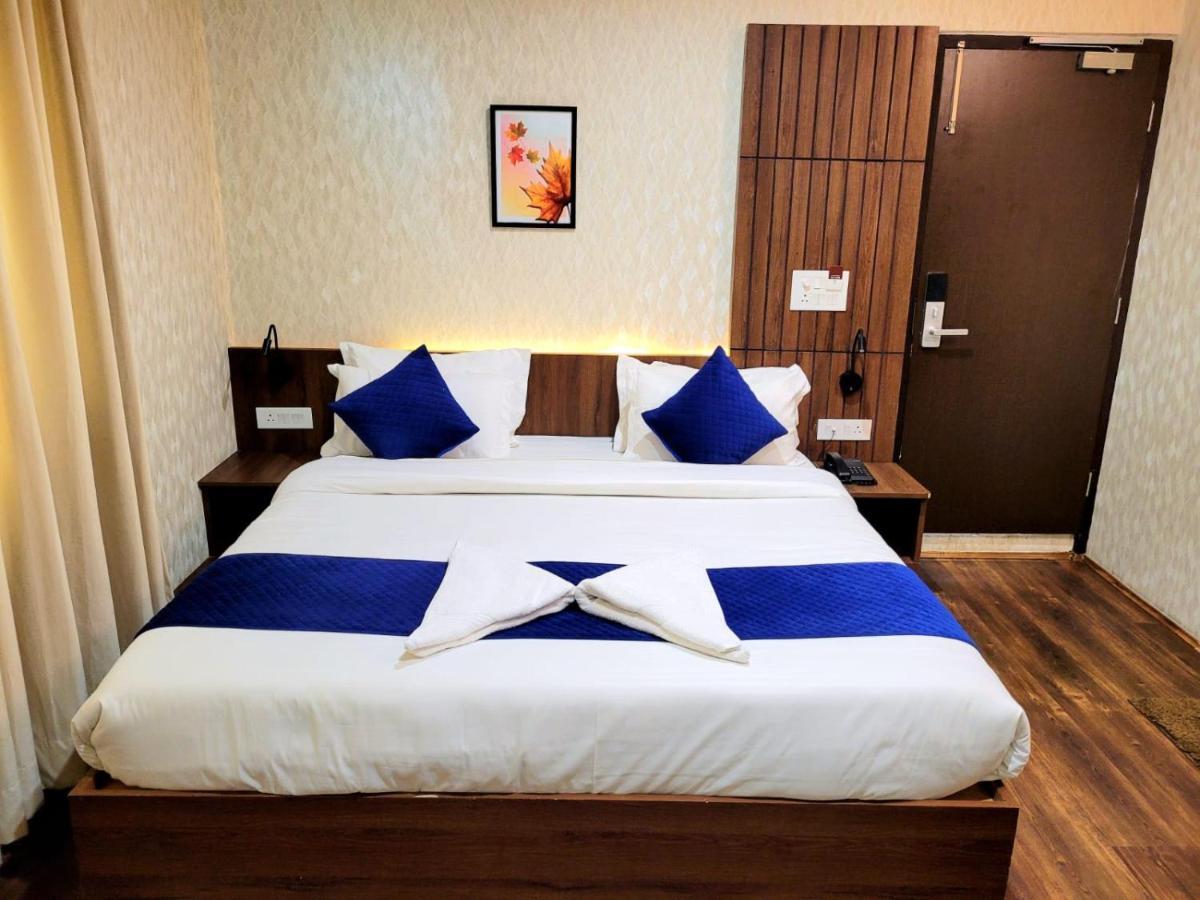 Royal Plaza Hotel Srinagar (Jammu and Kashmir)