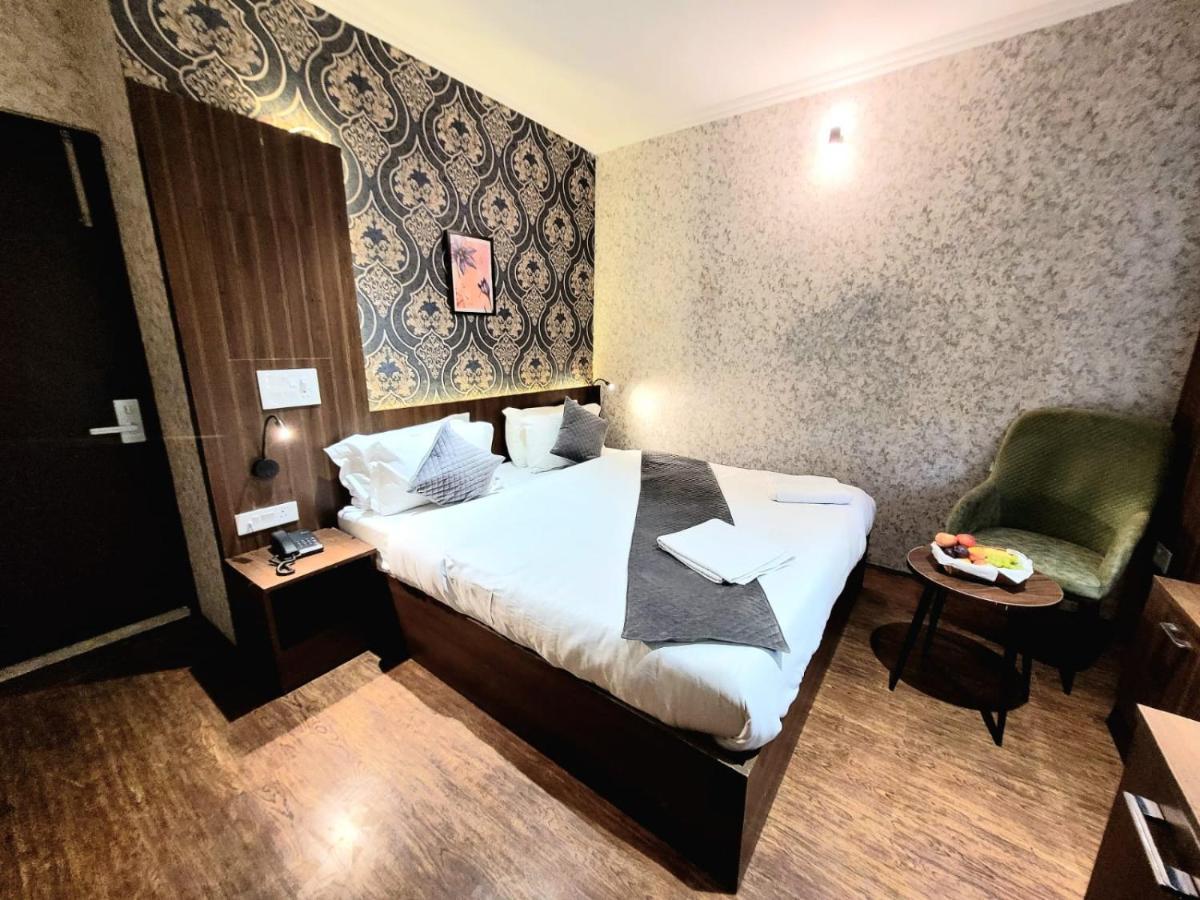 Royal Plaza 4*