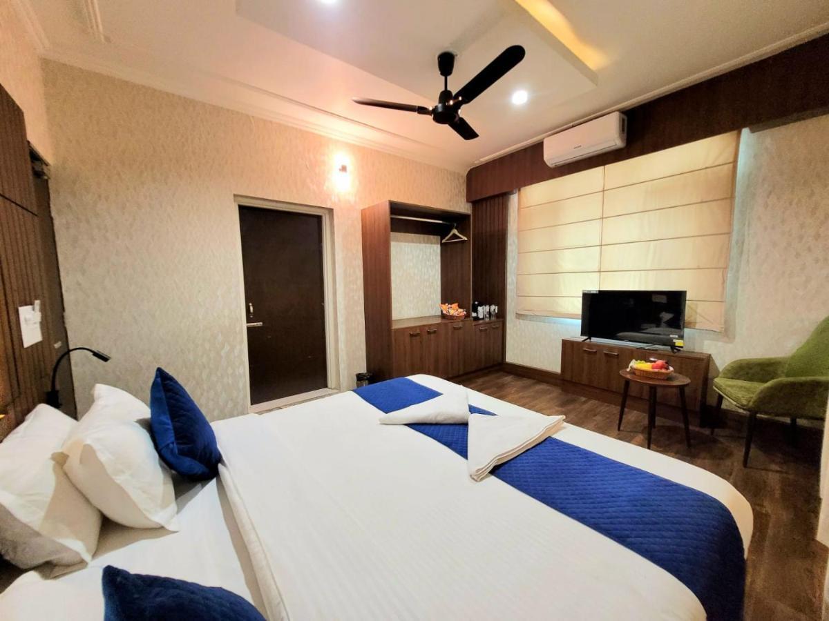 Royal Plaza Hotel