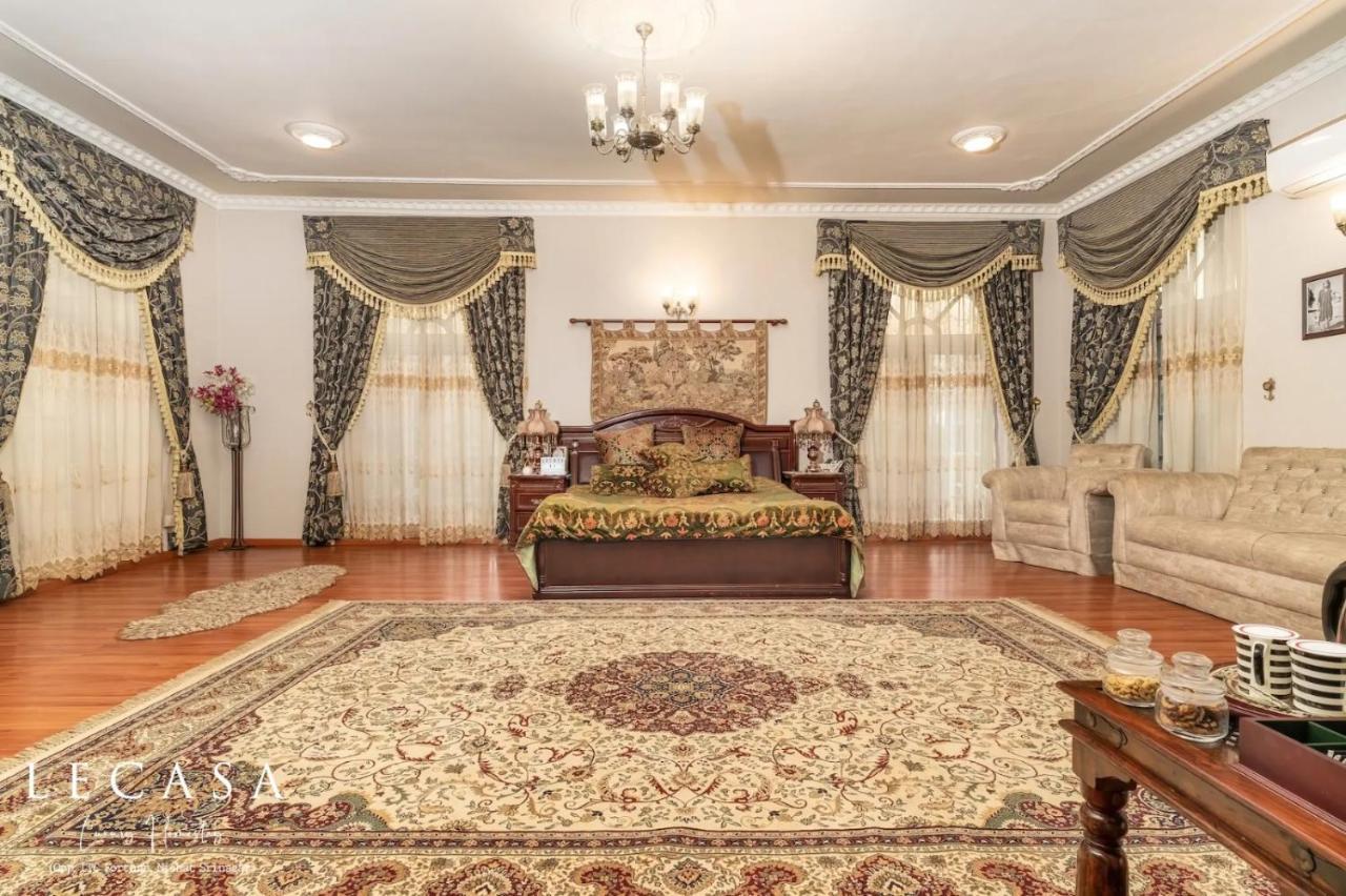 Lecasa Luxury Opp Itc Fortune Villa
